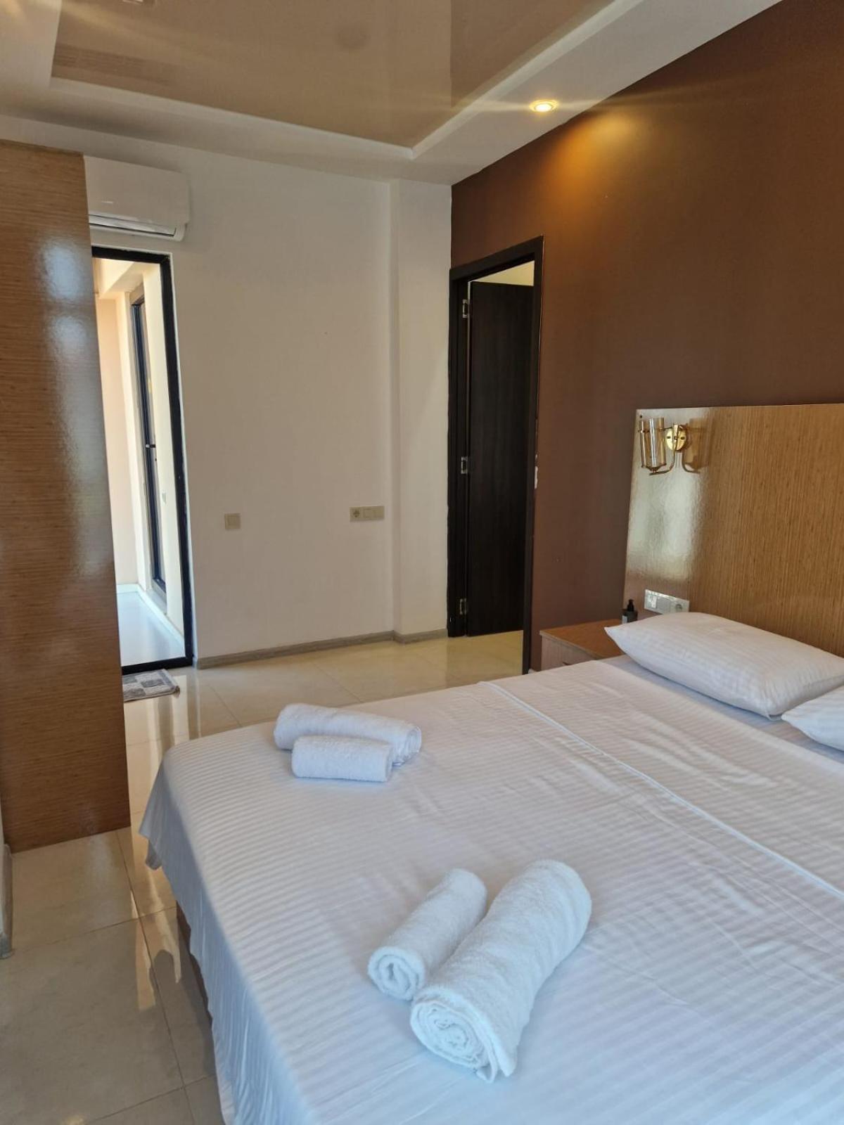 Отель New House Kobuleti 2 Экстерьер фото